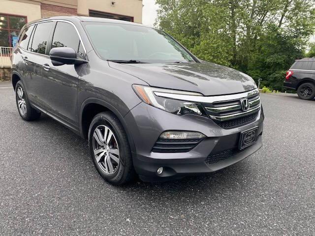 Photo of 2017 Modern Steel Metallic Honda Pilot