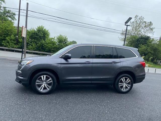 Photo of 2017 Modern Steel Metallic Honda Pilot
