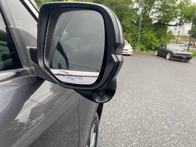 Photo of 2017 Modern Steel Metallic Honda Pilot