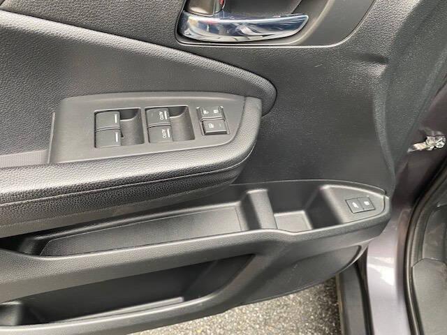 Photo of 2017 Modern Steel Metallic Honda Pilot