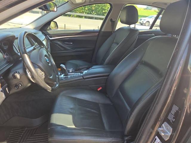 Photo of 2016 Gray BMW 535