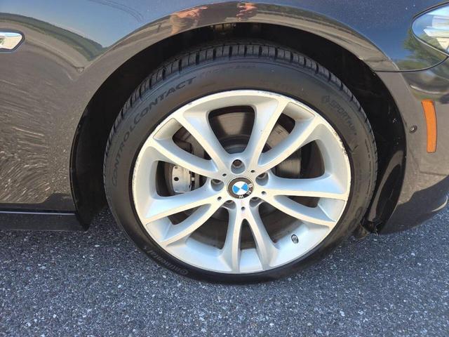 Photo of 2016 Gray BMW 535