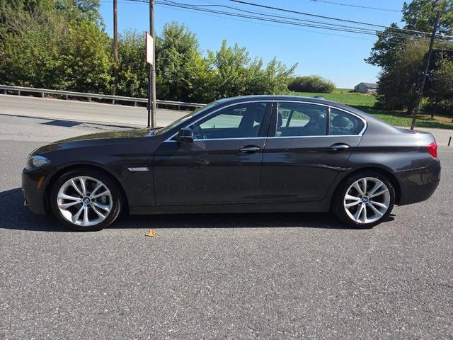 Photo of 2016 Gray BMW 535