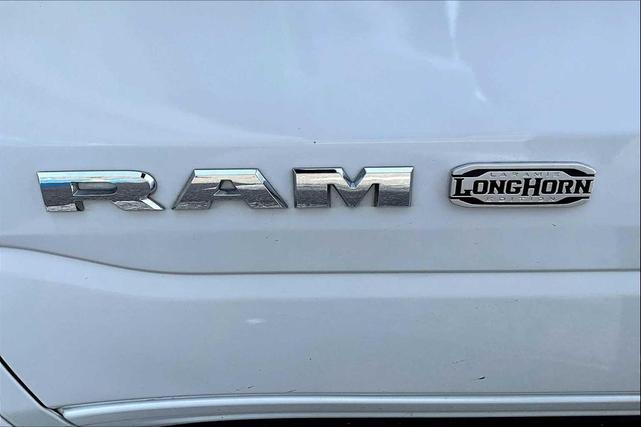 Photo of 2019 Ivory White Tri-Coat Pearlcoat RAM 1500