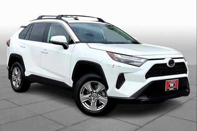 Photo of 2024 Ice Cap Toyota RAV4