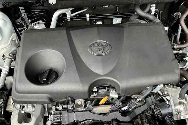 Photo of 2024 Ice Cap Toyota RAV4