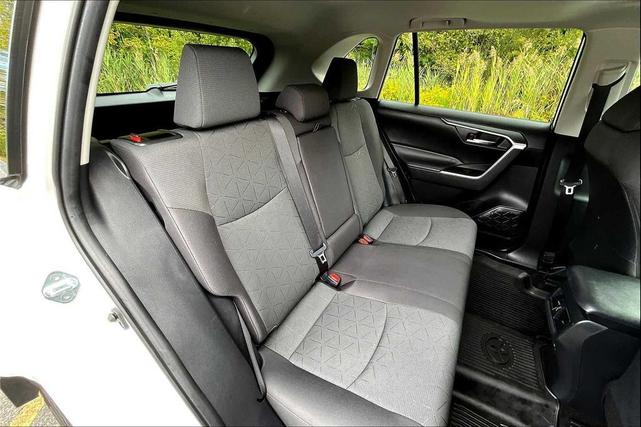 Photo of 2024 Ice Cap Toyota RAV4