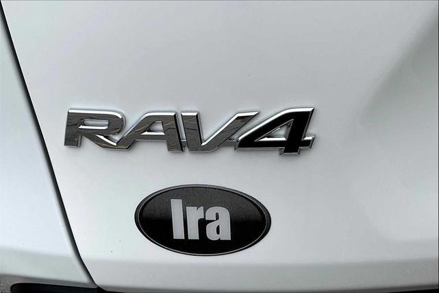 Photo of 2024 Ice Cap Toyota RAV4