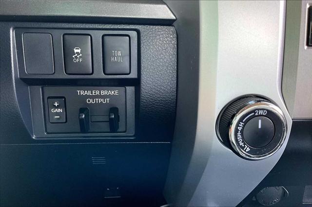 Photo of 2019 Silver Sky Metallic Toyota Tundra