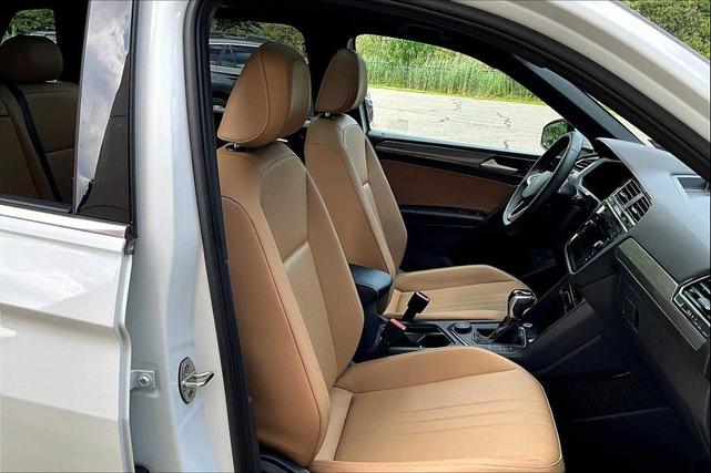 Photo of 2022 White Volkswagen Tiguan