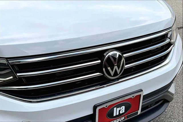 Photo of 2022 White Volkswagen Tiguan