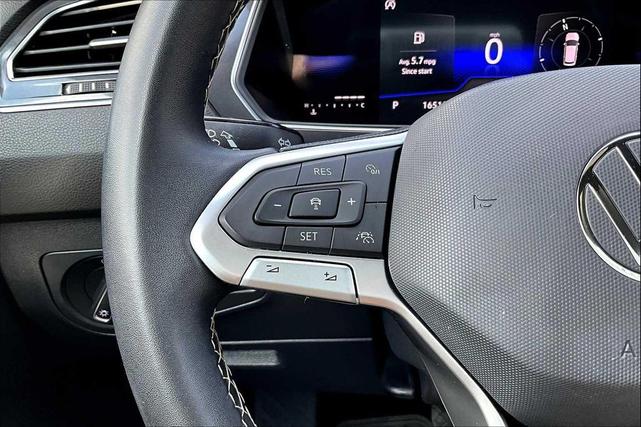 Photo of 2022 White Volkswagen Tiguan