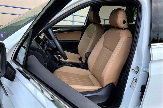 Photo of 2022 White Volkswagen Tiguan