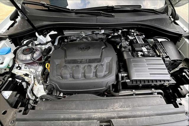 Photo of 2022 White Volkswagen Tiguan