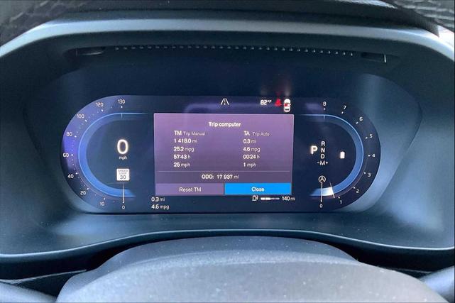 Photo of 2025 Crystal White Pearl Volvo XC40