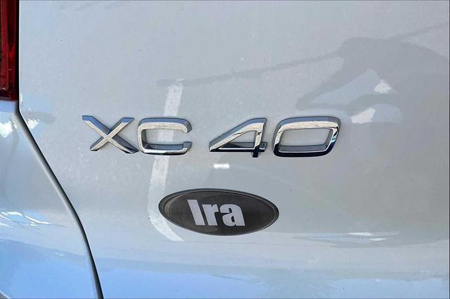 Photo of 2025 Crystal White Pearl Volvo XC40