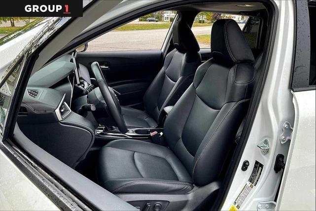 Photo of 2024 Wind Chill Pearl Toyota Corolla Cross