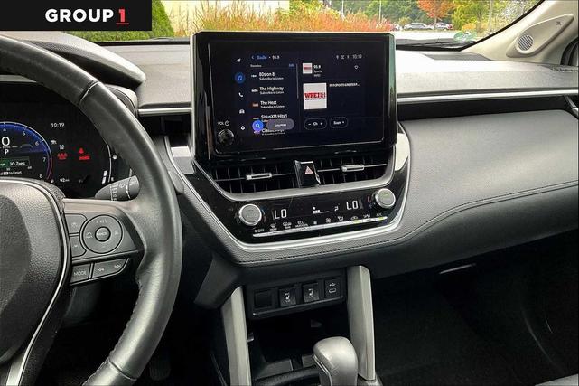 Photo of 2024 Wind Chill Pearl Toyota Corolla Cross