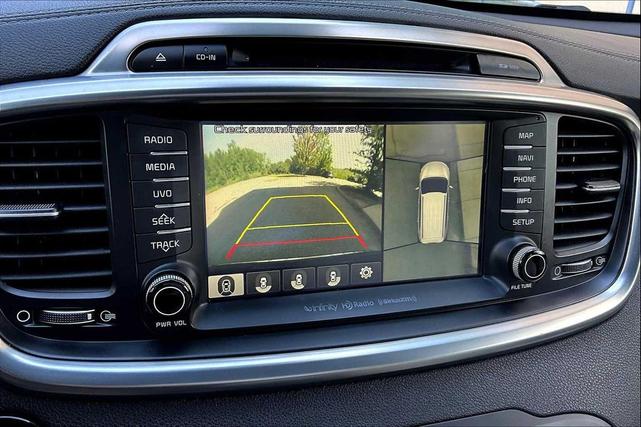 Photo of 2016 Platinum Graphite Kia Sorento
