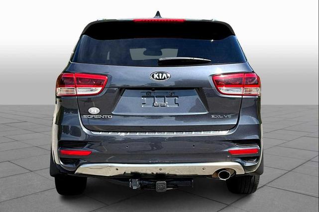 Photo of 2016 Platinum Graphite Kia Sorento