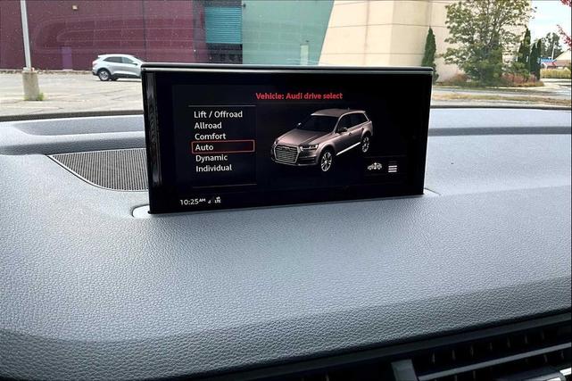 Photo of 2019 Samurai Gray Metallic Audi Q7