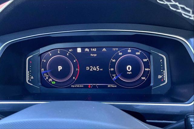 Photo of 2023 Opal White Pearl Volkswagen Tiguan