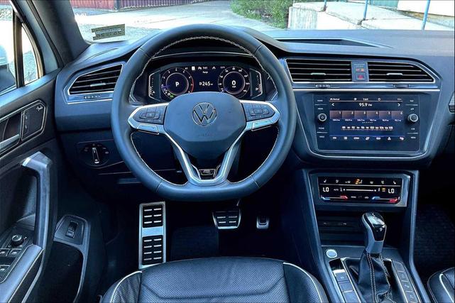 Photo of 2023 Opal White Pearl Volkswagen Tiguan