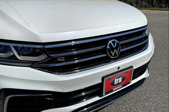 Photo of 2023 Opal White Pearl Volkswagen Tiguan