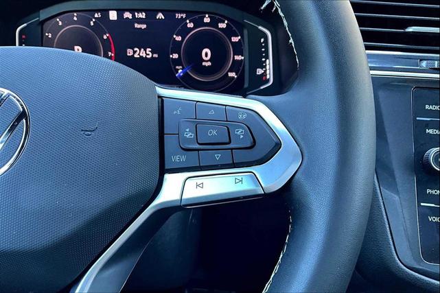 Photo of 2023 Opal White Pearl Volkswagen Tiguan