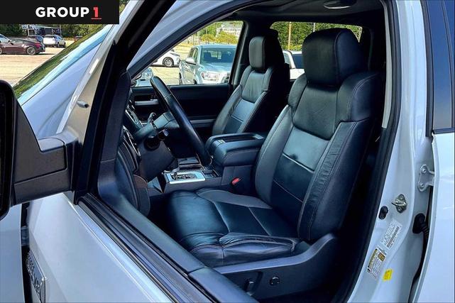 Photo of 2020 Super White Toyota Tundra