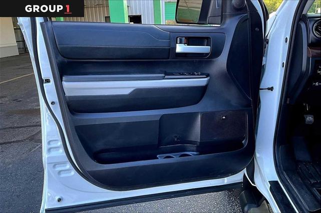 Photo of 2020 Super White Toyota Tundra
