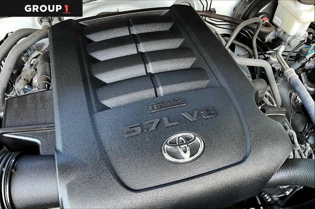 Photo of 2020 Super White Toyota Tundra