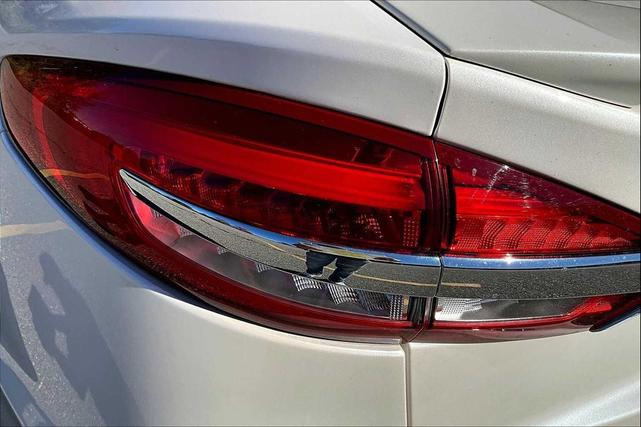 Photo of 2020 White Platinum Metallic Tri-Coat Ford Fusion