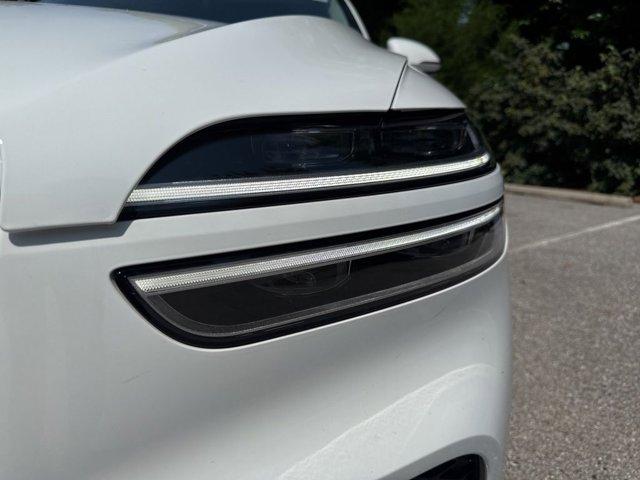 Photo of 2024 Alta White Genesis GV70