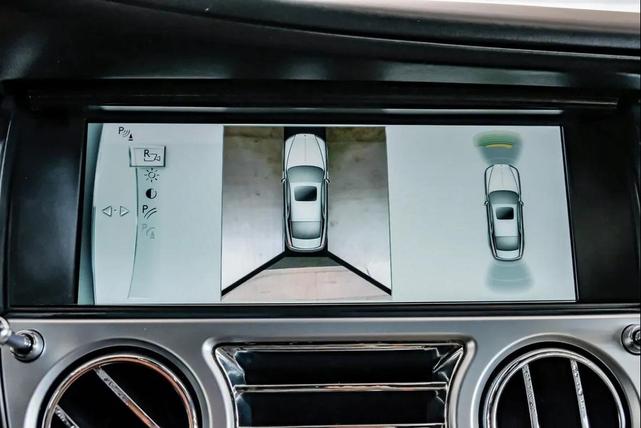Photo of 2016 Metallic Gray Wrap Rolls-Royce Wraith
