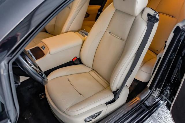 Photo of 2016 Metallic Gray Wrap Rolls-Royce Wraith