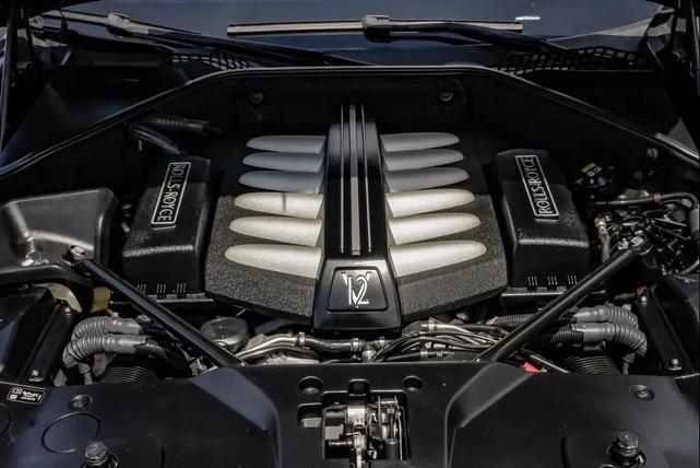 Photo of 2016 Metallic Gray Wrap Rolls-Royce Wraith