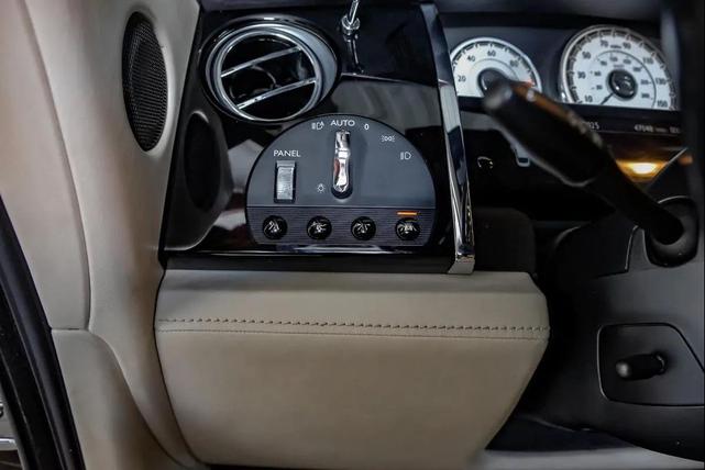 Photo of 2016 Metallic Gray Wrap Rolls-Royce Wraith