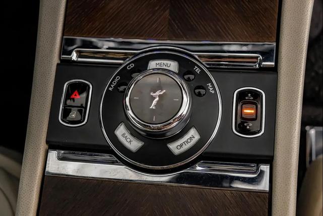 Photo of 2016 Metallic Gray Wrap Rolls-Royce Wraith