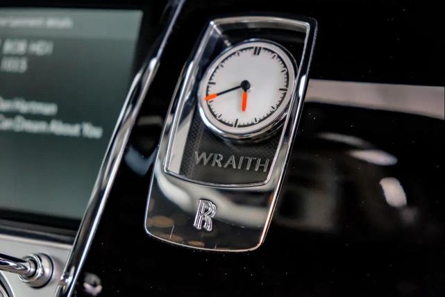 Photo of 2016 Metallic Gray Wrap Rolls-Royce Wraith