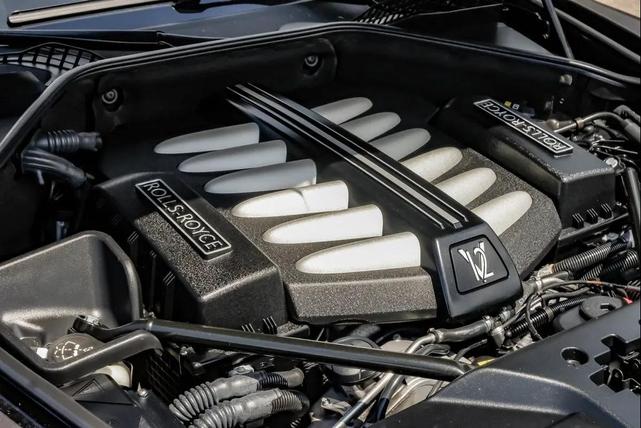 Photo of 2016 Metallic Gray Wrap Rolls-Royce Wraith