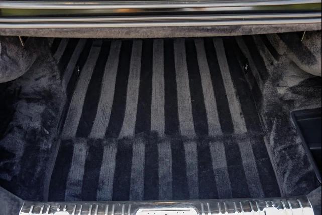 Photo of 2016 Metallic Gray Wrap Rolls-Royce Wraith