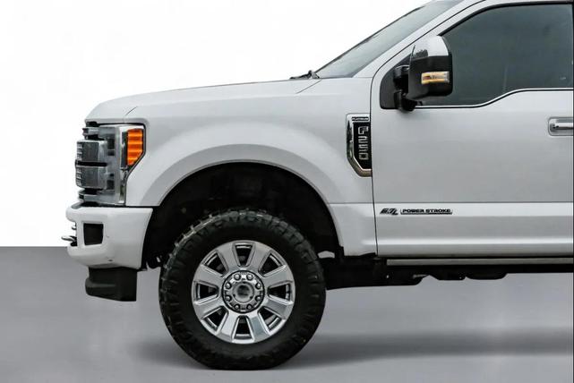 Photo of 2019 Off white Ford F-250
