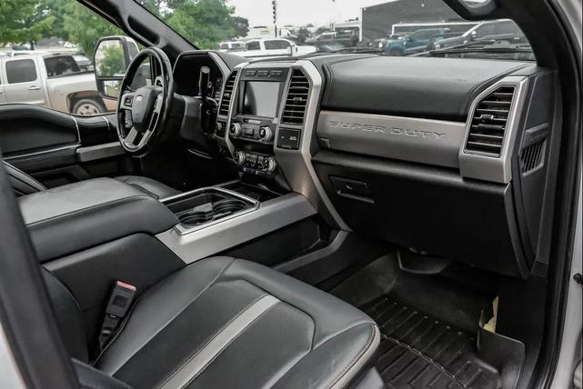 Photo of 2019 Off white Ford F-250