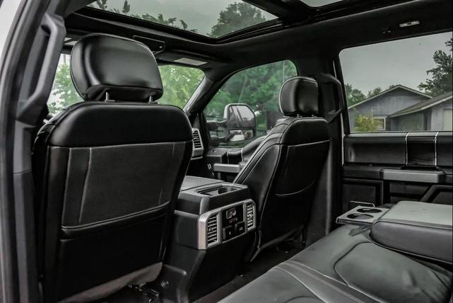 Photo of 2019 Off white Ford F-250