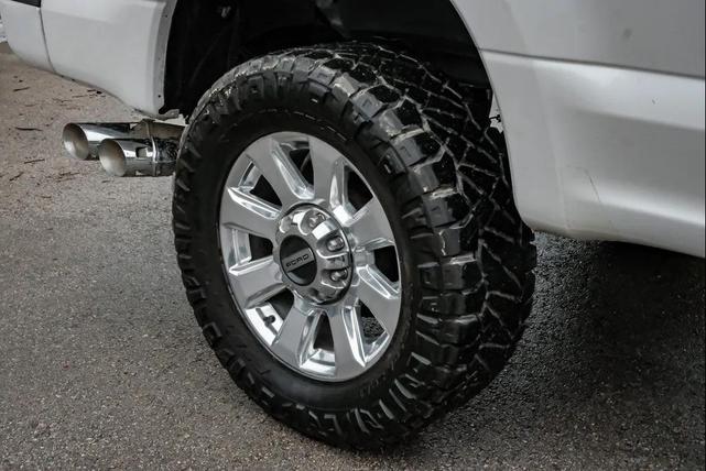 Photo of 2019 Off white Ford F-250