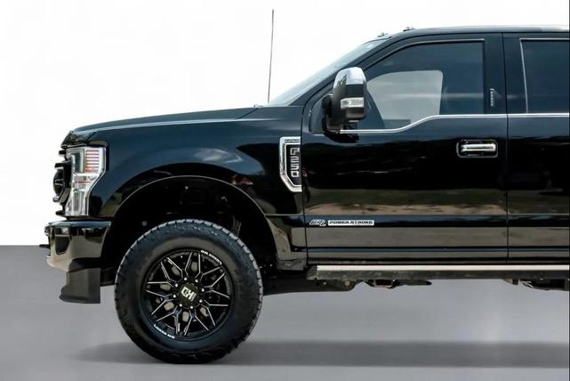 Photo of 2020 Agate Black Metallic Ford F-250
