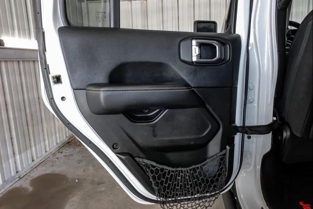 Photo of 2018 Bright White Clearcoat Jeep Wrangler Unlimited