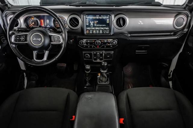 Photo of 2018 Bright White Clearcoat Jeep Wrangler Unlimited