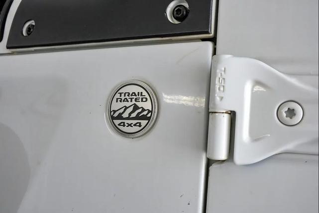 Photo of 2018 Bright White Clearcoat Jeep Wrangler Unlimited